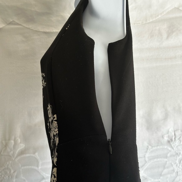 Eric + lani Black & White Floral Dress, Gothic Style,Whimsical Design,Romantic - Picture 12 of 16